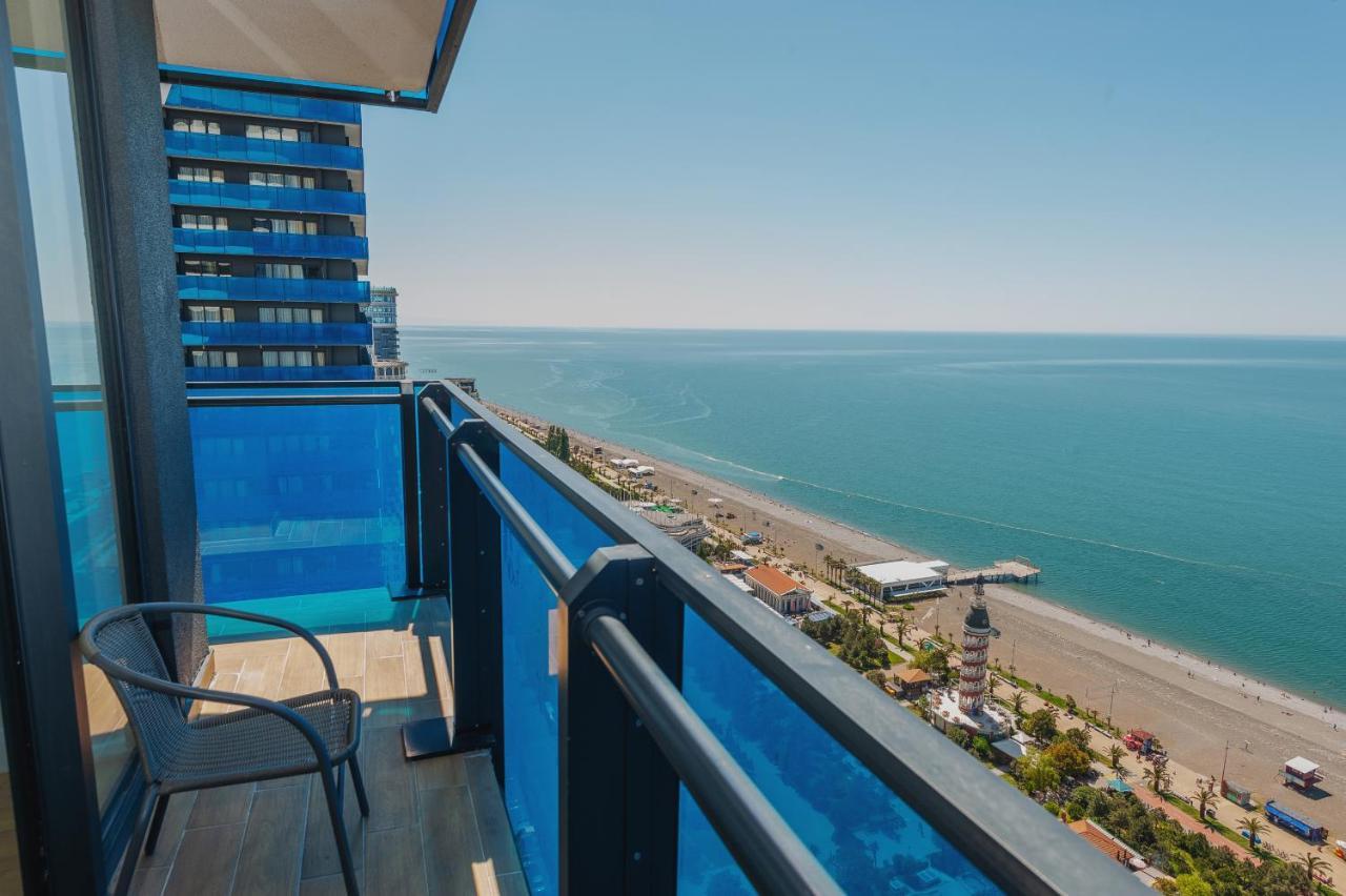 Orbi City Suites Батуми Экстерьер фото