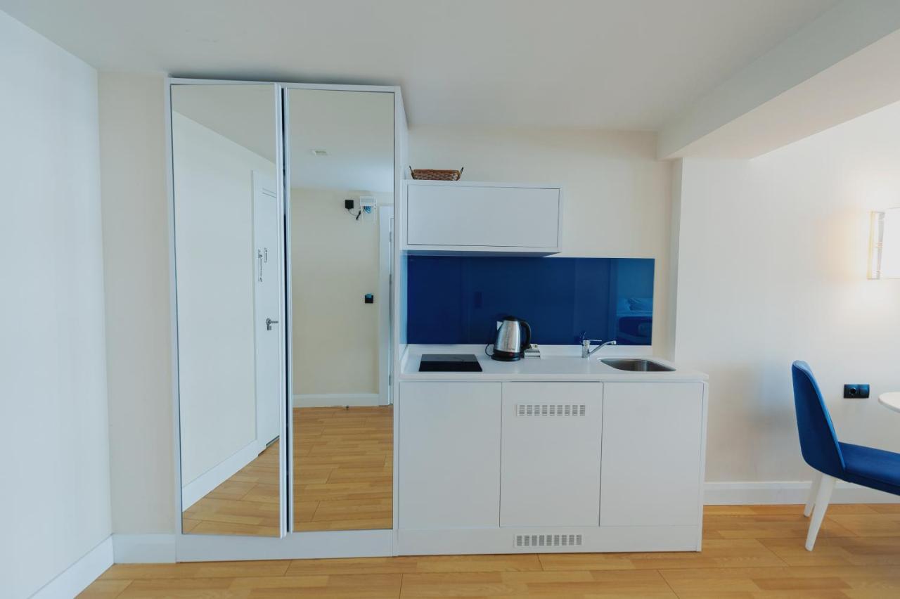 Orbi City Suites Батуми Экстерьер фото